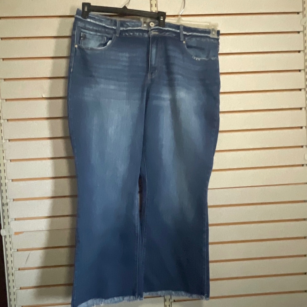 KanCan Womens Plus Size 22‎ High Rise Raw Hem Flare Jeans Medium Wash 222306 LN